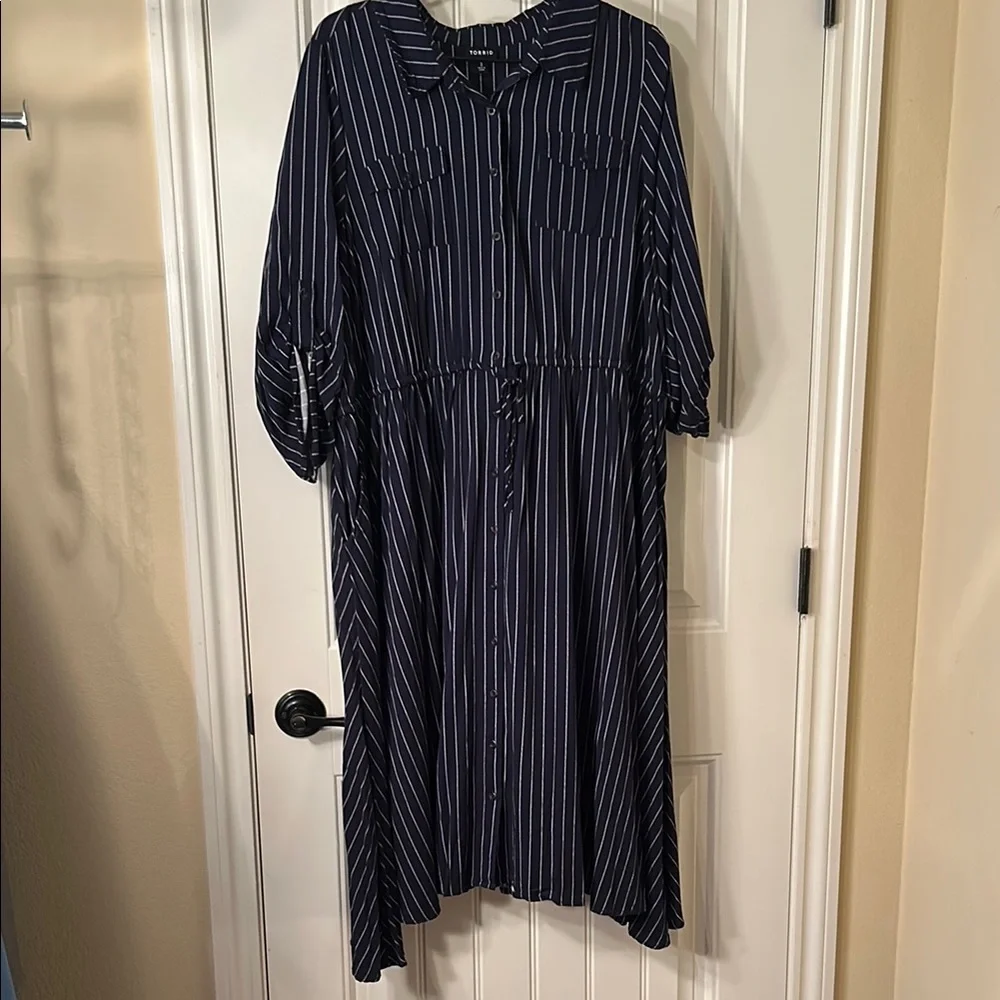 Torrid Navy and White pin stripe dress 3 - Picture 3 of 5